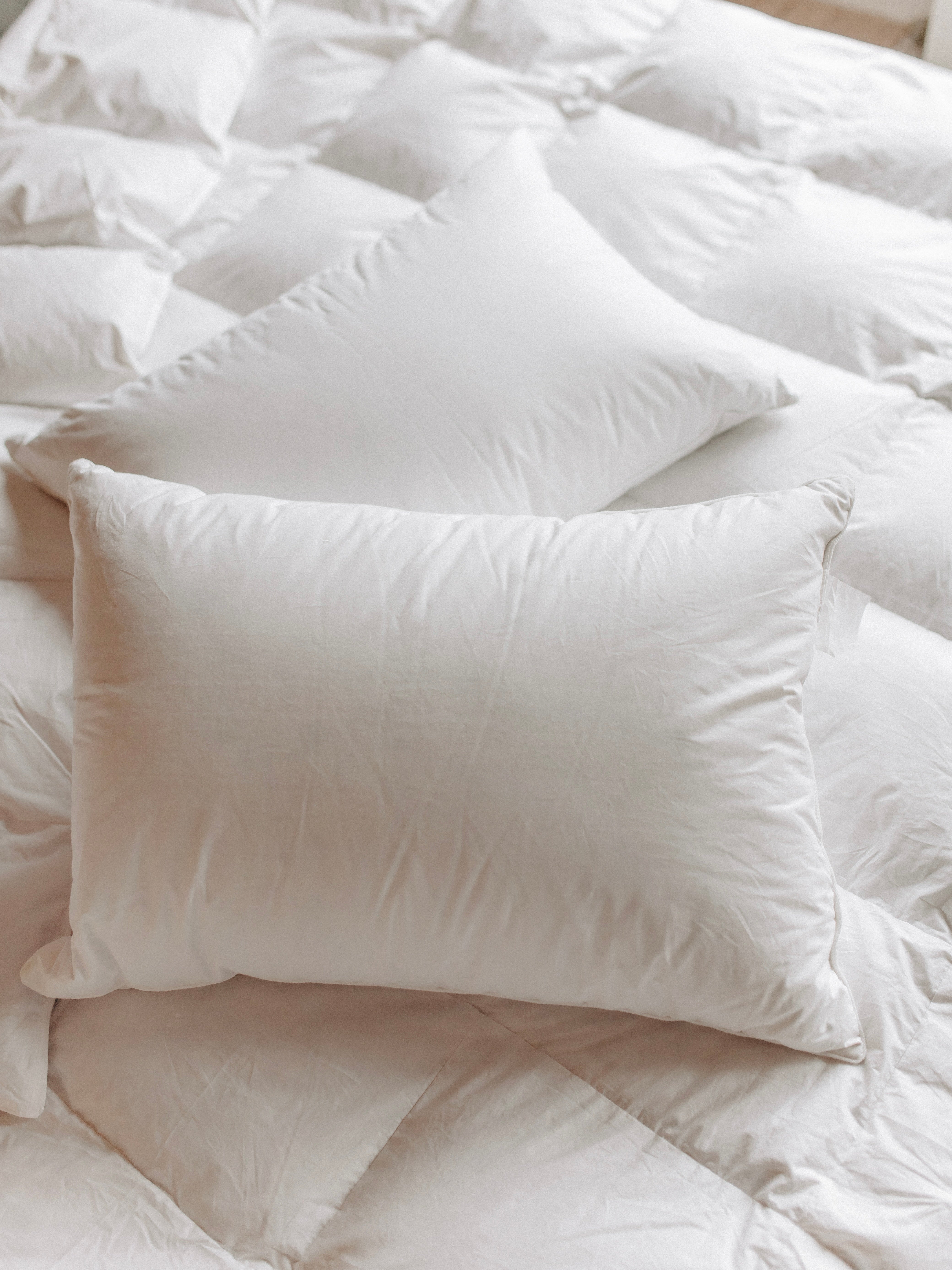 Подушка пухова Leglo Flow