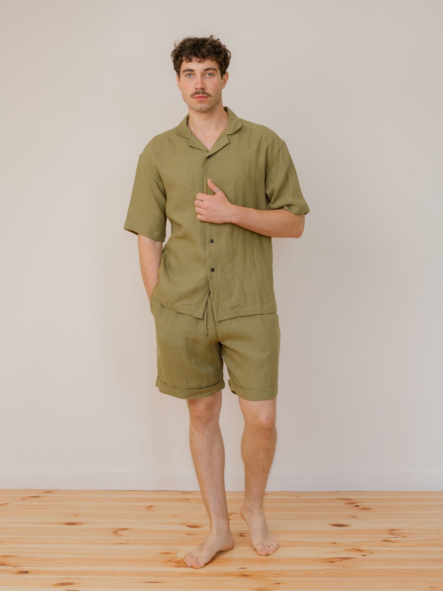 Чоловічий лляний костюм з шортами Leglo Spring