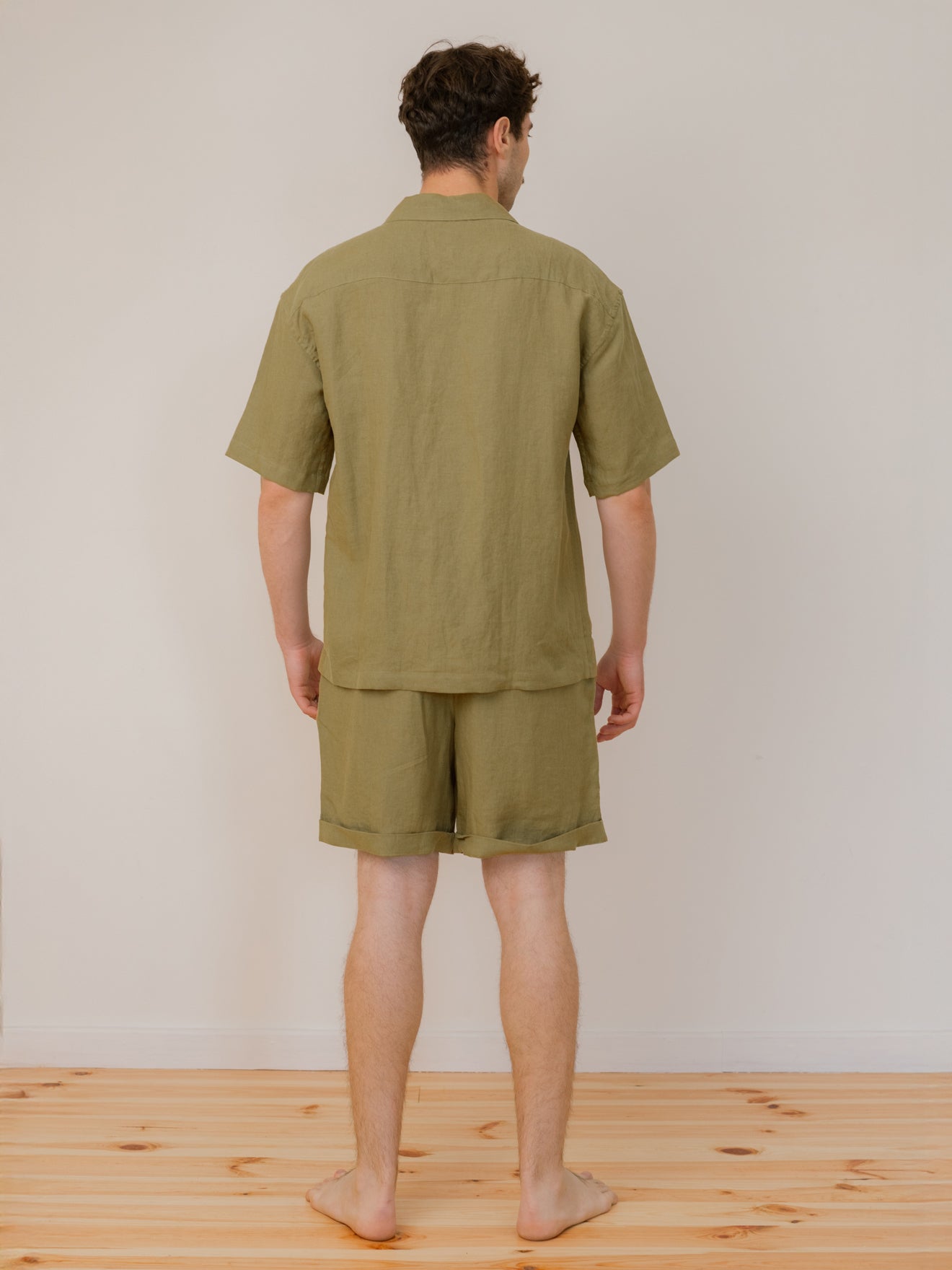 Чоловічий лляний костюм з шортами Leglo Spring