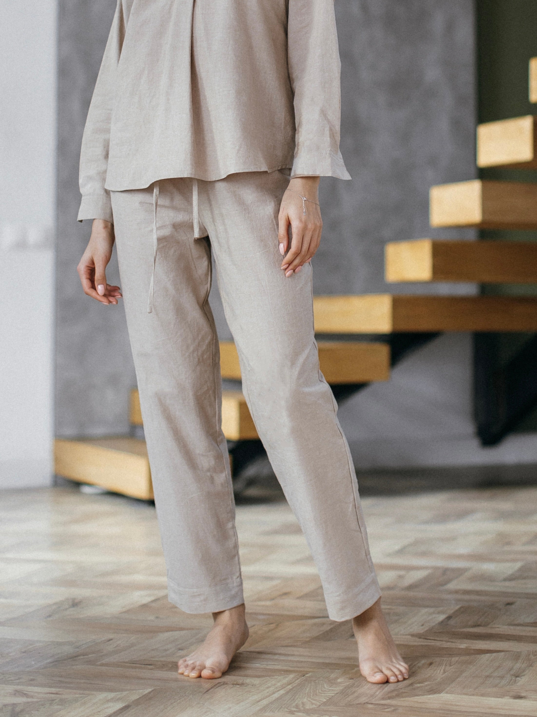 Штани жіночі з вареної бавовни Leglo Almond