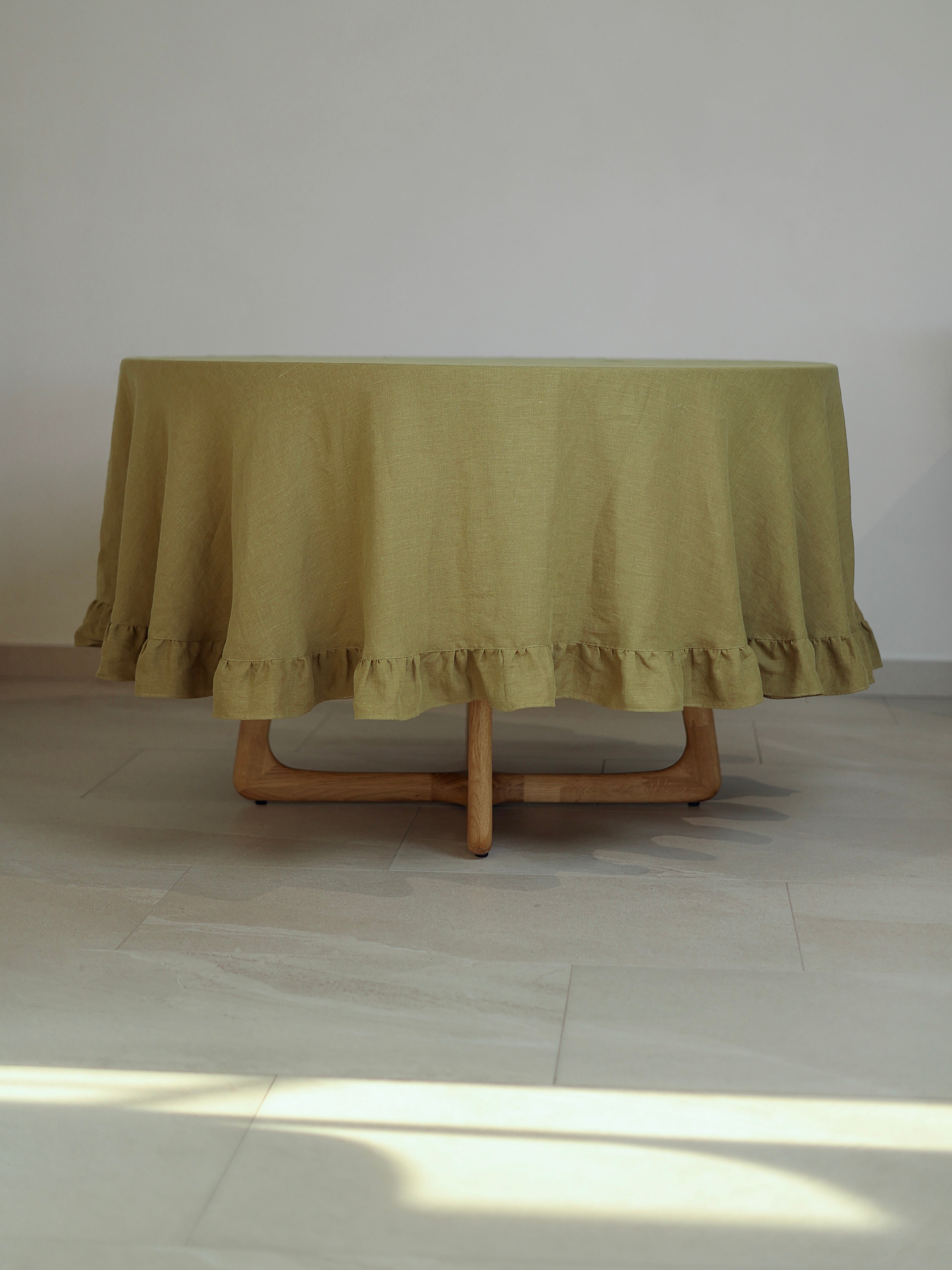 Кругла скатертина з вареного льону Leglo Spring