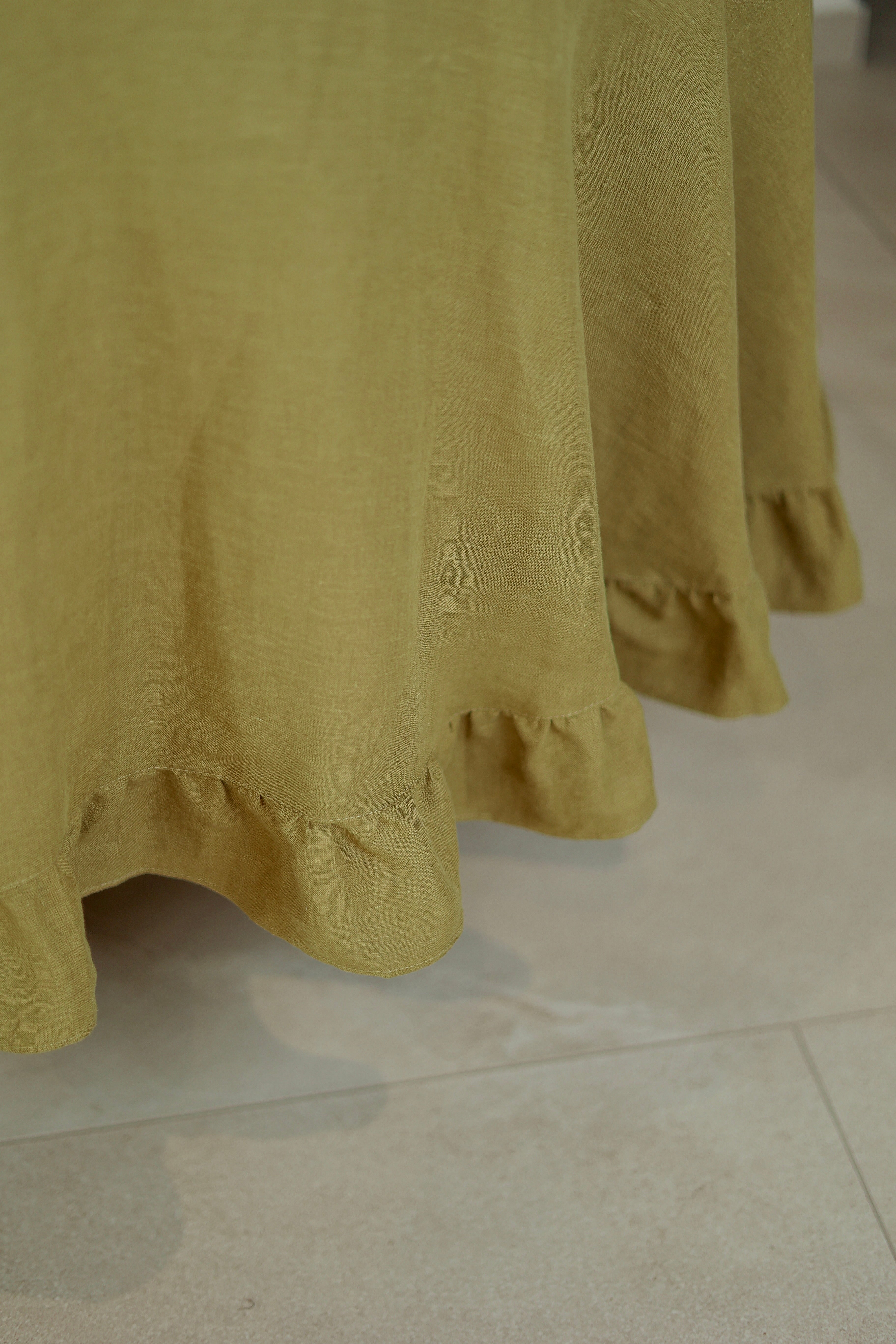 Кругла скатертина з вареного льону Leglo Spring